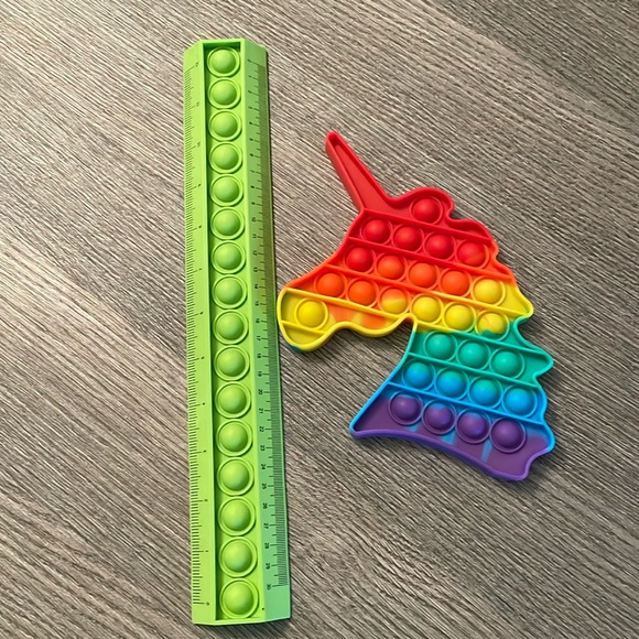 Bundle of pop-it’s - Picture 6 of 9